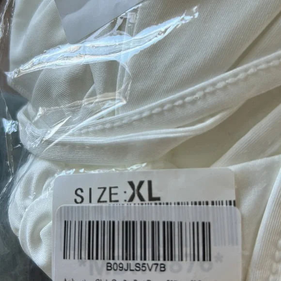 Bodycon Ruffled Mini White Dress - Picture 3 of 3